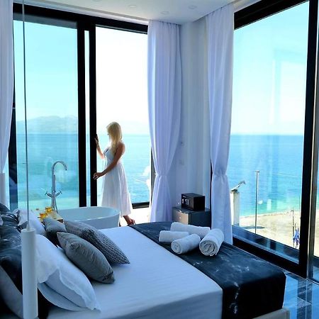 Nili Deluxe Hotel Sarandë Buitenkant foto