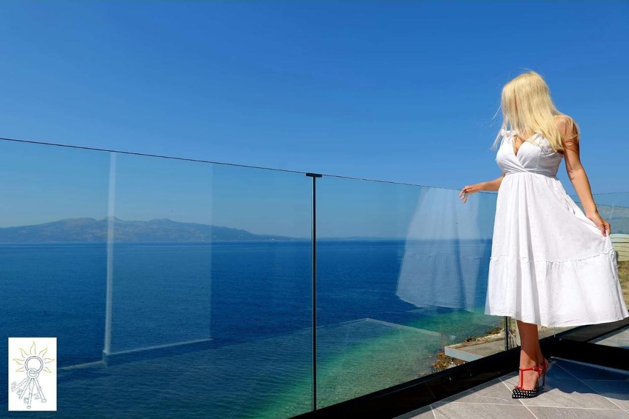 Nili Deluxe Hotel Sarandë Buitenkant foto