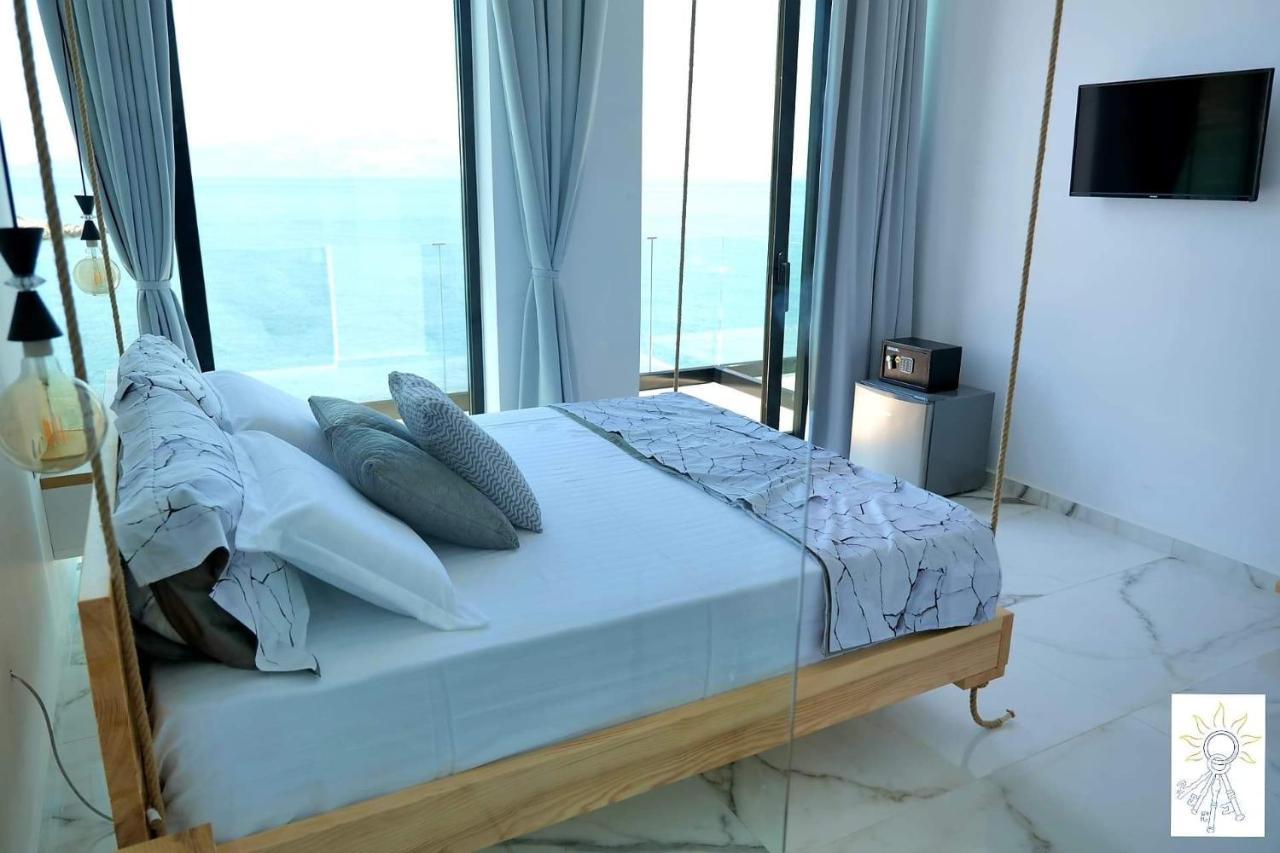 Nili Deluxe Hotel Sarandë Buitenkant foto