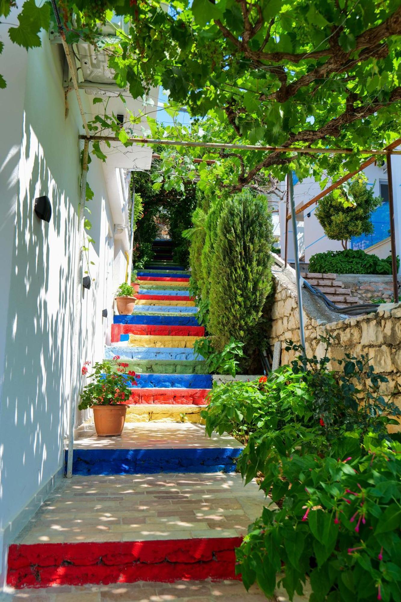 Nili Deluxe Hotel Sarandë Buitenkant foto